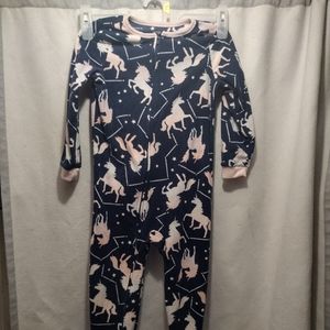 Kids sleeper/footed pajama.